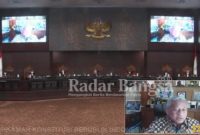 Ketua Dewan Pers Muhammad Nuh menyampaikan tanggapan selaku pihak terkait dalam permohonan uji materiil Pasal 15 ayat (2) huruf f dan Pasal 15 ayat (5) Undang-undang Nomor 40 Tahun 1999 tentang Pers di Mahkamah Konstitusi, Selasa (9/11/2021)