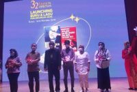 Arist Merdeka Sirait Ketua Umum Komnas Perlindungan Anak, DR.Imaculata Umiyati Komisioner Komnas Anak dan Komposer Tagor Tampubolon memberikan keterangan pers di Gedung Perpusnas di Merdeka Selatan Sabtu 20 November 2021.