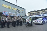 Apel Gelar Ops Zebra 2021 dipimpin langsung oleh Kapolres Lamongan AKBP Miko Indrayana, S.I.K, dengan Perwira Apel Kasat Lantas Polres Lamongan AKP Aristianto Budi Sutrisno, S.H., S.I.K., M.H, petugas Apel dari Satlantas dan diikuti oleh seluruh Anggota Polres Lamongan. Senin (15/11/2021) pagi