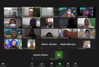elatihan penyusunan modul berbasis scientific bagi guru SMK Kawung 1 Surabaya oleh Tim PKM PAP FEB Unesa via Zoom Meeting