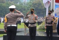 Suasana apel gelar pasukan ops zebra semeru 2021 di lapangan Mapolda Jatim, Surabaya