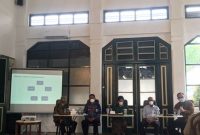  CEO Inixindo Jogja, Andi Yuniantoro sedang menjabarkan tentang penerapan smart city di wilayah Yogyakarta