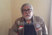 Arist Merdeka Sirait Memberikan keterangan pers