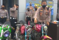 Polres Sidoarajo saat Mengamakan motor balap liar