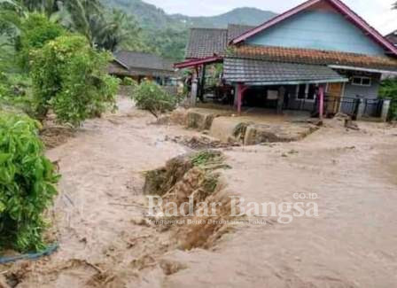 Luapan Banjir Bandang Sungai Cilaki