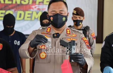 Kapolres Demak AKBP Budi Adhy Buono  saat gelar konfrensi pers (IST)