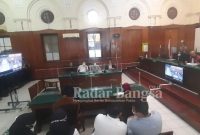  Suasana sidang praperadilan atas perkara Julianto Ekaputra di PN Surabaya (IST)