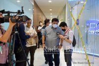 Kementerian Perdagangan mengamankan lokasi usaha PT DNA Pro Akademi di Jakarta, pada Jumat (28/1/2022). Pengamanan dengan menghentikan aktivitas usaha melindungi masyarakat dari kerugian material dan nonmaterial dari aktivitas penjualan expert advisor/robot trading dengan menggunakan sistem penjualan langsung atau multi-level marketing (MLM) oleh pelaku usaha yang tidak berizin.