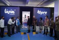 Direktur Utama PLN, Darmawan Prasodjo yang diwakili oleh Direktur Niaga dan Manajemen Pelanggan PLN Bob Saril dalam peresmian SPKLU di Plaza Mandiri (10/11) (IST)