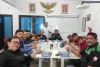  Diskusi perspektif Hukum di Rumah Pancasila bersama narasumber Dr.Yosep Parera,SH.MH Seorang Pakar Hukum sekaligus Pengacara terkenal  bersama jurnalist ( Dok Foto Agus)