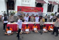 Konferensi pers ungkap kasus peredaran narkotika di Jatim oleh Polrestabes Surabaya