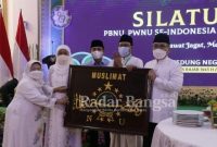  Gubernur Jawa Timur, Khofifah Indar Parawansa dan Ketua Umum PBNU, KH Yahya Cholil Staquf  (IST)