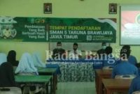 Kodim 0829/Bangkalan melalui Staf Pers mengadakan kampanye kreatif penerimaan taruna baru SMAN 5 Taruna Brawijaya (IST)