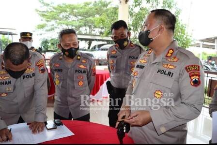 Polres Demak menggelar pemeriksaan dan pengecekan berkala senjata api 