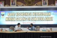 Mendag Lutfi saat memimpin rapat koordinasi (rakor) bersama dinas yang menangani bidang perdagangan di Provinsi Sumatra Barat, (24/2).