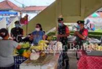 Tim Gabungan dari Jajaran Kodim 1610/Klungkung, melaksanakan edukasi dan himbauan Protokol Kesehatan, Rabu (09/02/2022).