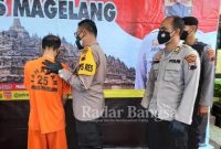  Kapolres Magelang AKBP Mochamad Sajarod Zakun didampingi Kasat Reskrim Polres Magelang AKP Muhamad Alfan Armin saat gelar konfresni pers (IST)