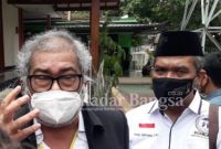 Arist Merdeka Sirait Ketua Komnas Perlindungan Anak didampingi  Ketua LPA Batu Malang Fuad A. (IST)