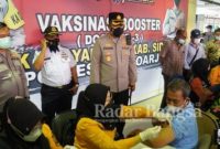 Kapolresta Sidoarjo saat meninjau Vaksinasi