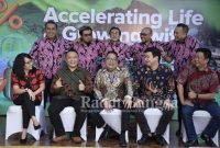 Kiri ke kanan - Sansan Alamsyah (Business Manager Qoala Plus Jawa Barat), Banua Sianturi (Senior Vice President Sales Qoala Plus), Tirto Utomo (Direktur Bisnis Qoala Plus), Adi Firman (VP Sales Qoala Plus)
