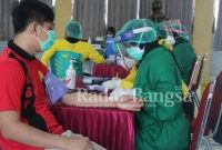 Kagiatan vaksinasi di lapas pemuda Madiun (28/2)