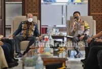  Kunker Kepala BNPT, Komjen Pol Boy Rafli Amar yang disambut hangat Kapolda Jatim, Irjen Pol Nico Afinta di Gedung Tribrata Mapolda Jatim (IST)