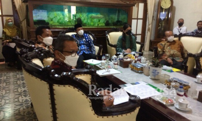 H Subandi SH Wakil Bupati Sidoarjo, menerima kunjungan kerja (kunker) spesifik Komisi IX DPR RI  (IST)