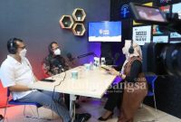 Pejabat Kemenkominfo RI, Hary Budiarto menjadi narasumber AWS Cast, STIKOSA-AWS