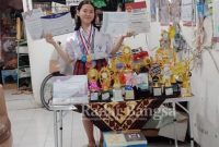  Siswa berprestasi kelas XI IPA 1 SMA Santo Carolus Surabaya, Alicia Stefanie Carlene