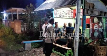 Bhabinkamtibmas Desa Pegundan Polsek Petarukan Polres Pemalang Aipda Andri Yudi Atmoko mengajak warga di desa binaannya untuk kembali mengaktifkan sistem keamanan lingkungan (Siskamling) di lingkungan RT/RW masing-masing (IST)