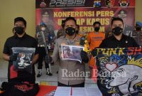 Kapolresta Sidoarjo Kombes Pol. Kusumo Wahyu Bintoro  saat gelar konferensi pers (IST)