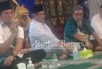 Bupati Bangkalan saat bubkber bersama insan pers (IST)