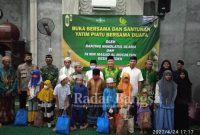 Majelis NU Desa Gredek Kecamatan Duduk Sampeyan, Kabupaten Gresik, melaksanakan kegiatan bagi sedekah di Masjid Al Mukhlisin (24/04)