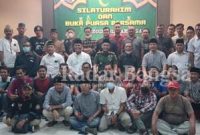 Komandan Kodim 0812/Lamongan, Letkol Kav Endi Siswanto Yusuf saat Foto bersama bersama  awak media Lamongan (27/04)