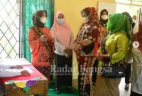 Pengukuhan dilakukan Bunda PAUD Kecamatan BrajasSelebah, Siti Aminah, di Balai Desa Brajaharjosari (IST)