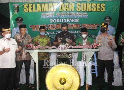 Bupati Lampung Timur M. Dawam Rahardjo Memberi Sambutan sekaligus Membuka Acara Lounching POKDARWIS Wisata Kuliner Islamic Center di Halaman Islamic Center Kabupaten Lampung Timur, Sabtu (8/1/2022) malam (IST)