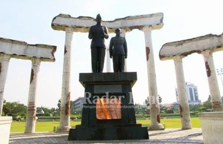  Tugu Pahlawan (Dok Foto IST)