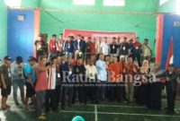 Photo bersama pengurus dan anggota Himpunan Nelayan Seluruh Indonesia (HNSI) Kabupaten Cianjur bersama Ketua HNSI Provinsi Jawa Barat H. Iwan Mustopa. SH. MMA (Dok Foto : AE Nasution/RadarBangsa.co.id)