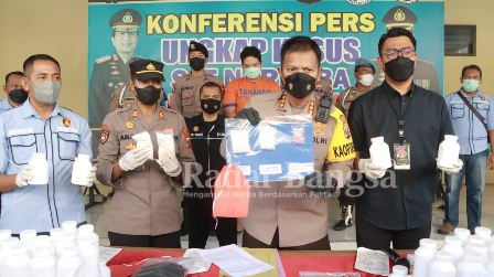 Kapolresta Sidoarjo Kombes Pol Kusumo Wahyu Bintoro saat gelar konfrensi pers (Dok Foto Hms)