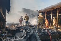 35 personel gabungan diterjunkan untuk melakukan pemadaman (Dok Foto IST)