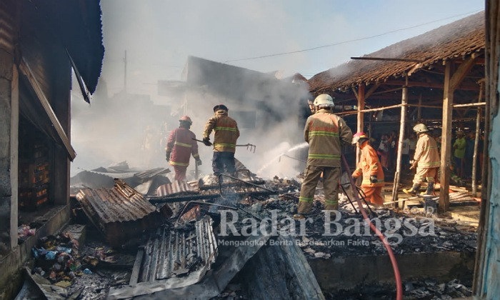 35 personel gabungan diterjunkan untuk melakukan pemadaman (Dok Foto IST)