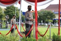 Kapolda Jawa Timur Irjen Pol Nico Afinta pimpin Apel gelar pasukan operasi patuh Semeru 2022, di lapangan Mapolda Jatim, pada Senin (13/6/2022). (Dok Foto IST)