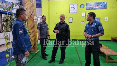 Direktur Keamanan dan Ketertiban (Dirkamtib) Direktorat Jenderal Pemasyarakatan (Ditjenpas) Abdul Aris, beserta 12 (dua belas) anggota rombongan tiba di Lapas Bontang  pada Rabu, (15/062022). (Foto IST)