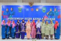  Isteri Kepala Daerah Kabupaten dan Kota se-Sumatera Barat, Jumat (24/6) (Dok Foto Yulia)