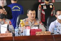 Kapolda Irjen Pol Ahmad Luthfi didampingi Dirkrimsus Polda Jateng, dan Kapolresta Banyumas saat konfrensi pers (Dok Foto Humas)