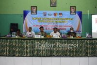 Kapolresta Sidoarjo Kombes Pol. Kusumo Wahyu Bintoro, pada kesempatan Cangkrukan Kamtibmas jelang Pilkades di Desa Suwaluh, Balongbendo, Rabu (8/5/2022). (Dok Foto HMS)