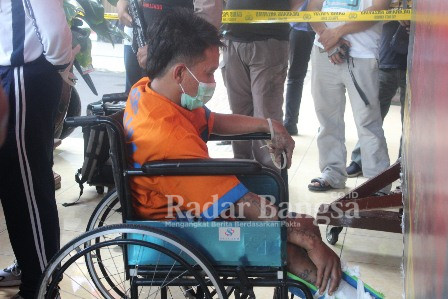 Tampang residivis pelaku pencurian sepeda motor, berinisial 'F' (34) pria asal Kecamatan Tempeh Kabupaten Lumajang. saat di gelar pers release di Mapolres Lumajang (Dok Foto IST)