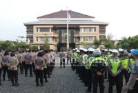 Kapolresta Sidoarjo Kombes Pol. Kusumo Wahyu Bintoro,  saat pimpin apel pasukan Sabtu (9/7/2022) 