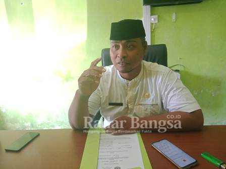 Kepala Desa Krai, Laili Sahril Mubarok (Riyaman/RadarBangsa.co.id)