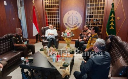 Pengurus SMSI Pusat yang dipimpin Ketua Umum Firdaus silaturahmi kepada Jaksa Agung ST Burhanuddin (Dok Foto SMSI Group)